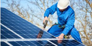Installation Maintenance Panneaux Solaires Photovoltaïques à Les Neyrolles